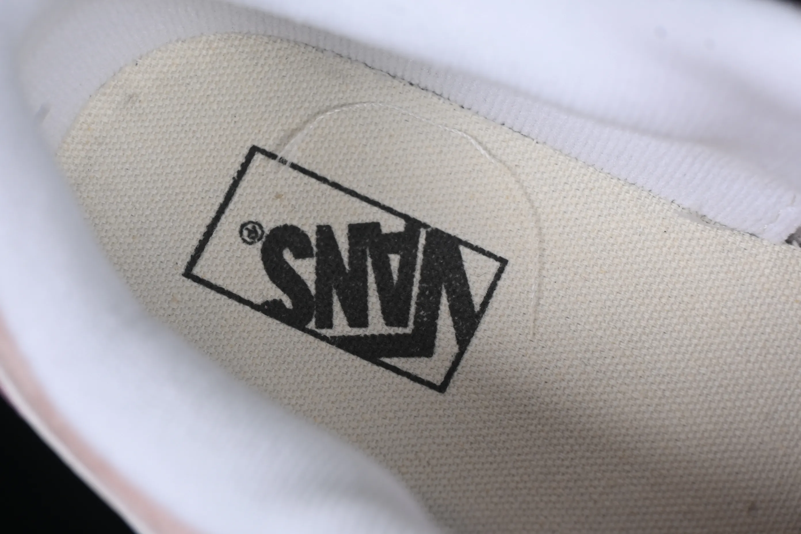All categories Vans Vans series Vans Low Vans low-top Vans Knu Skool Vans low-top retro casual vulcanized bread shoes VN000CS0C3S